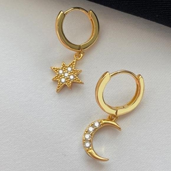 Jewelry - 18K GOLD DIAMOND MOON STAR HOOPS